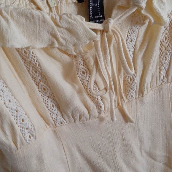 Dress - Picture 4 of 5